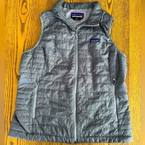 Patagonia Women’s Nano Puff Vest – Gray, Size XL (Fall 2022)
